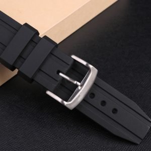 QX fancy goods high-quality Silicone rubber strap with curved end 22mm wide black and blue with Pin buckle YHR07